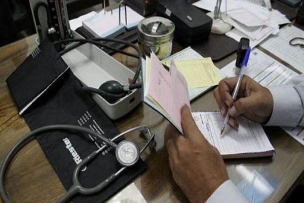 ۱۰ درصد از حق‌الزحمه پزشکان مالیات گرفته می‌شود