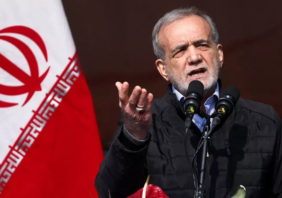 پزشکیان: افراد ثروتمند یارانه بیشتری دریافت می‌کنند تا فقرا/ خانه‌های خالی را پیدا نمی‌کنند چون کد پستی وجود ندارد/ مشکلات معیشتی دغدغه اصلی ماست