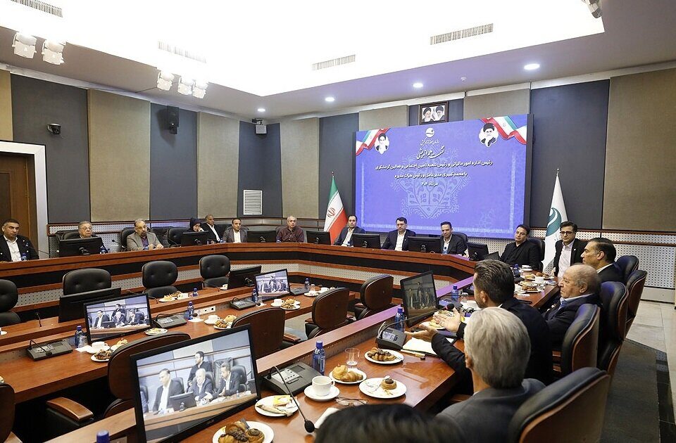 تاکید مدیر عامل منطقه آزاد کیش بر کاهش فشار غیر ضروری بر فعالان اقتصادی