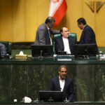 انتقاد نماینده شهربابک از تاخیر در اجرای طرح انتقال آب خلیج فارس به استان کرمان