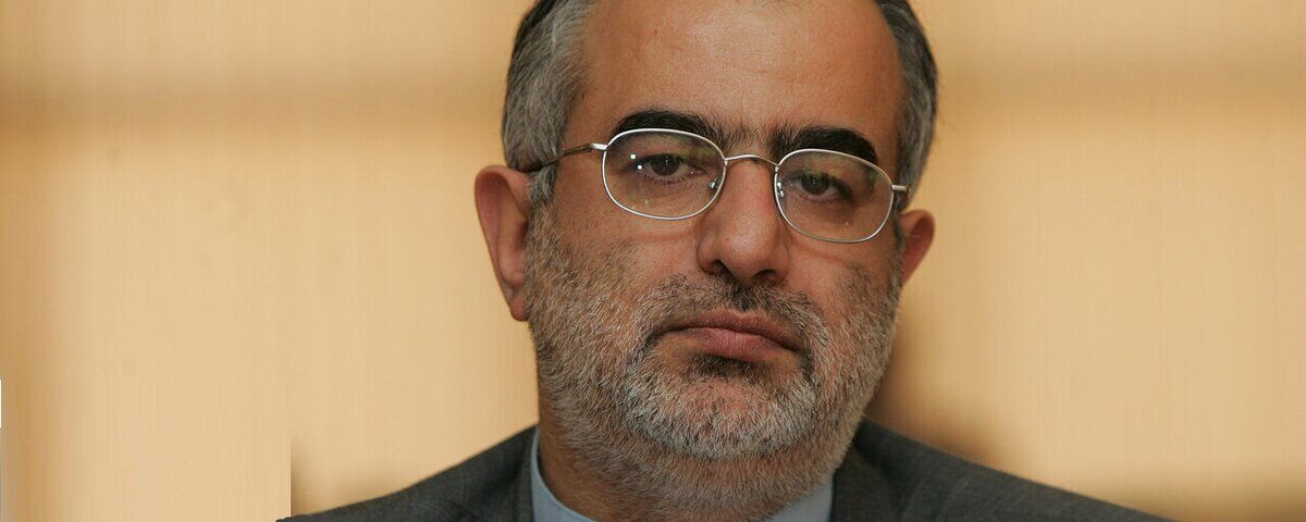 حسام الدین آشنا: مالیات و عوارض رسانه‌ها از جمله صدا و سیمادر ایران چگونه است؟