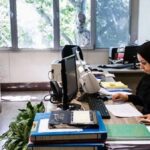 خبر مهم رییس سازمان برنامه برای معلمان و کارکنان دولت/ تا چه رقمی حقوق بگیرید، از پرداخت مالیات معاف می‌شوید؟