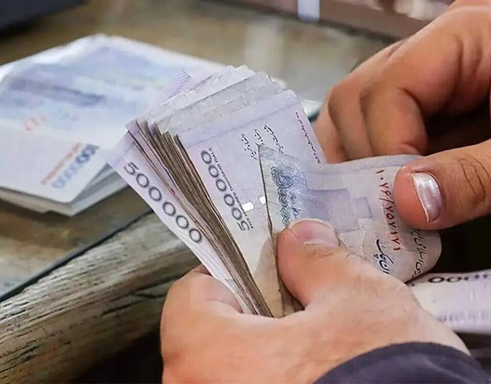 سقف معافیت مالیاتی حقوق کارمندان مشخص شد/ ماهانه از این رقم کمتر حقوق بگیرید، از مالیات معاف می‌شوید