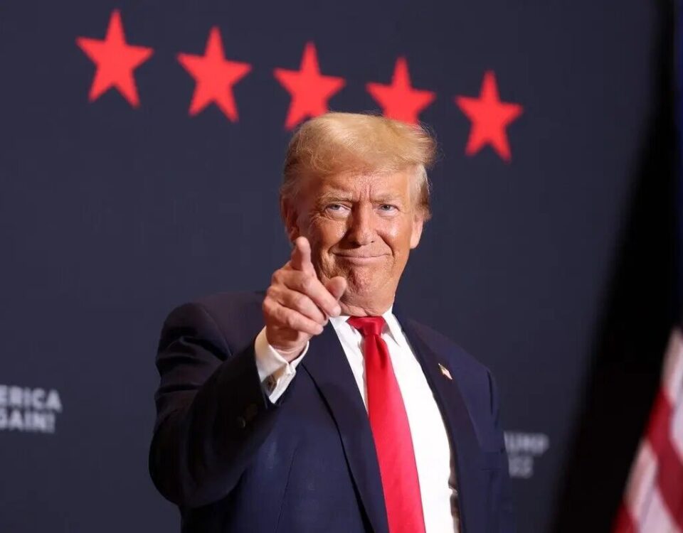 اقتدار گرایی ترامپ پاسخی به نیاز سرمایه داری نئولیبرال/ پادشاه فاشیست با لباس نئولیبرالیسم / همکاری فاشیسم و نئولیبرال ها برای سرکوب چپ ها در آمریکا